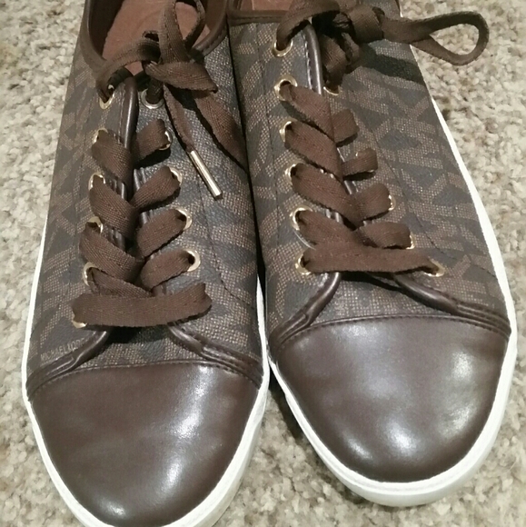 Men's size 10 Michael Kors sneakers - Picture 1 of 3